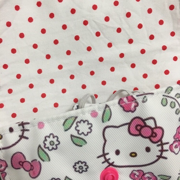 Handmade Hello Kitty Face Mask & Pouch - Picture 4 of 4